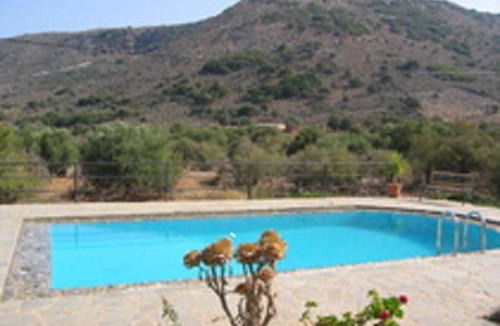Drapanos Villa | Villa Romantic, Drapanos, Crete presented by Ourvillasincrete