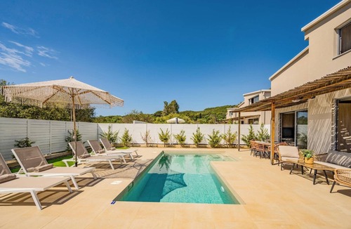 Vasilikos Villa | Villa Romas 1 by Villa Plus