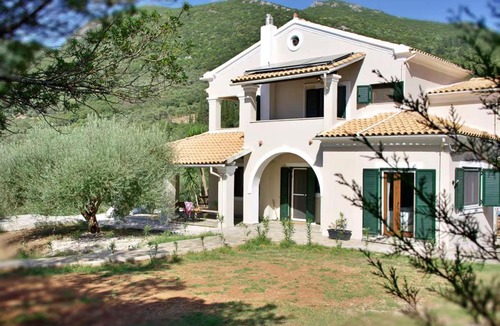 Doukades Villa | Villa Samaras