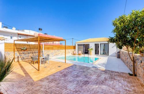 Analipsi Villa | Villa Selena by Villa Plus