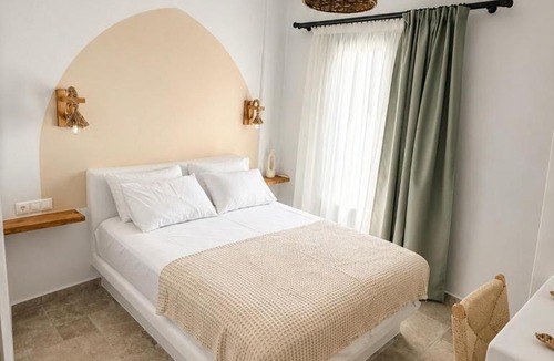 Piso Livadi Villa | Villa Sofia Traditional Cycladic living