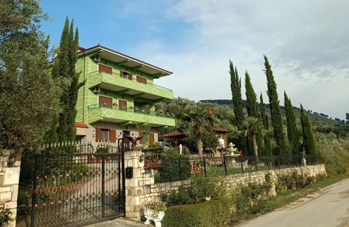 Berat House | Villa Solitude