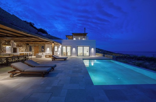 Mykonos Villa | Villa Sozon. Spacious villa with sea view 150 m from the beach.