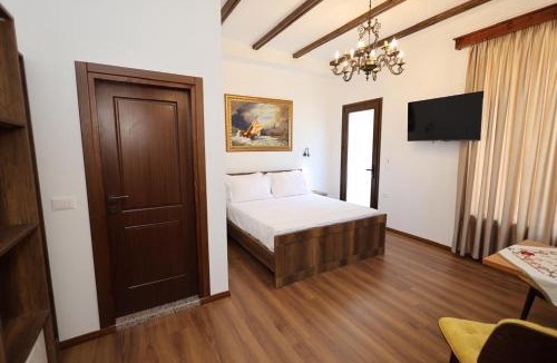 Berat Hotel | Villa Starova