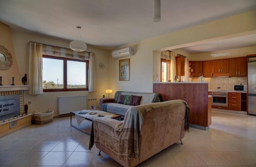 Houdetsi House | Villa Stefanos, sea views, private pool, Rethymno