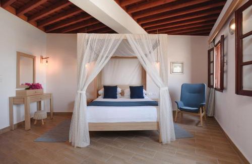 Lindos Villa | Villa Thalassa 1 2 Bedrooms With En-Suite Sea Views