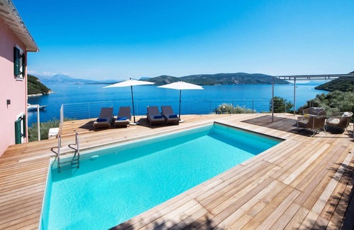 Nidri Villa | Villa Thalassa Desimi by Villa Plus