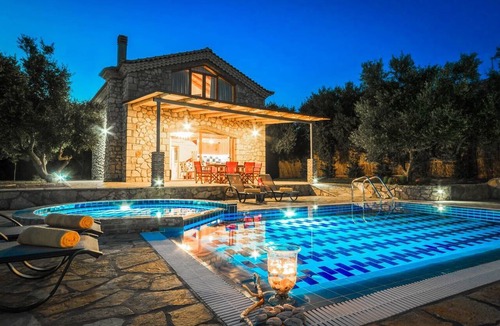 Limni Keri Villa | Villa Tireda Tria - Three Bedroom Villa, Sleeps 6