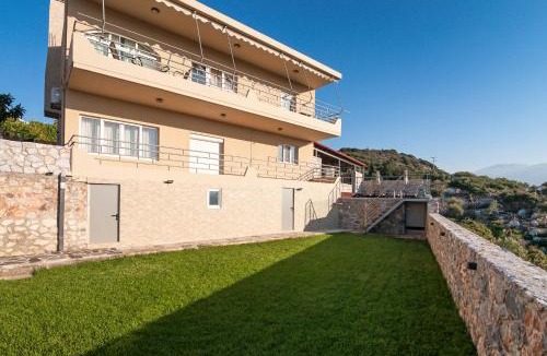 Plaka Villa | Villa Vamagia BY APOKORONAS-VILLAS