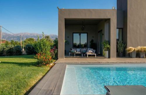 Alikianos Villa | Villa Vega - "Heated" pool, next to nature!