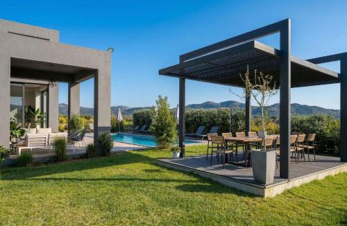 Alikianos Villa | Villa Vega - "Heated" pool, next to nature!