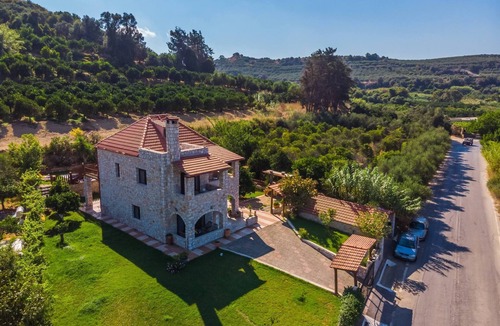 Agia Villa | Villa Vicina - In Platanias And 4min By The Beach