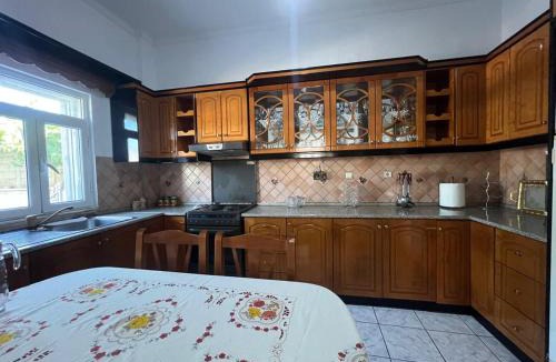 Lazarat Villa | Villa Victoria