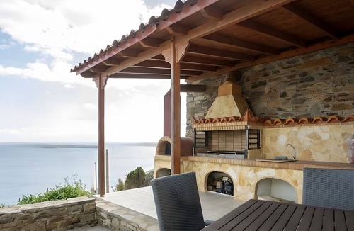 Ano Siros Villa | Villa 'Vignetta Mare 2br Seaview Retreat' with Sea View, Wi-Fi and Air Conditioning