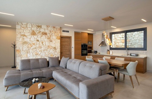 Petaleia Villa | Villa Waterlily - Modern vacation villa with private pool in Corfù, Greece