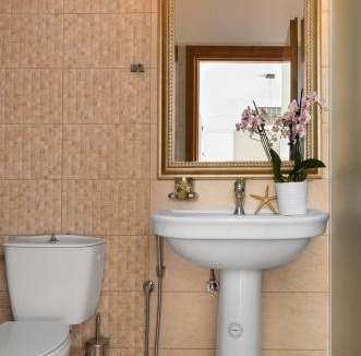 Afytos Villa | Villa White Lotus with private pool