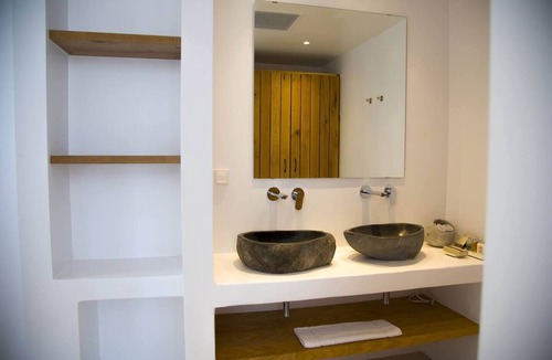 Platis Gialos Villa | Villa with a view of the sea | Near Scorpios