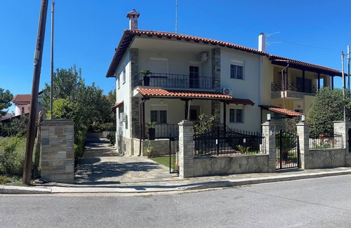 Peraia House | Villa with pool