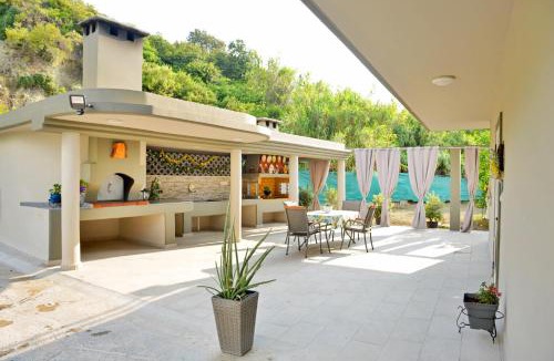 Kalithies Villa | Villa with private pool Zambakas