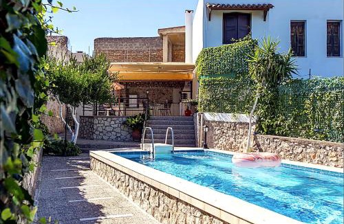 Prines House | Villa Zambia with Private Pool and BBQ