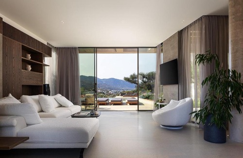 Elounda Villa | Villa Zoe - Elounda Chic Living & Bay Views by etouri