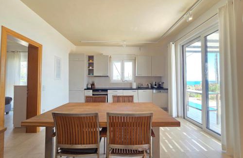 Afiartis Villa | Villas By George
