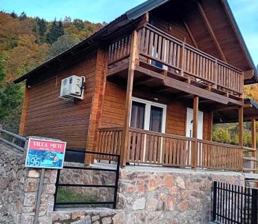 Pejë Ski Chalet | Villas Meti Rugove