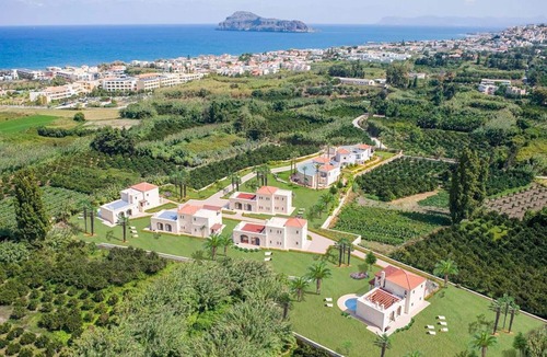 Platanias Town Villa | Villas Platanias - 3 bedroom villa with a heated pool