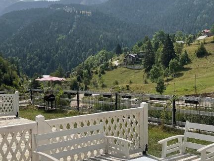 Pejë Apartment | Villat Grand