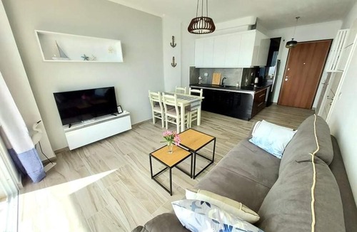 Qafe e Gjashtes Apartment | Vistula Apartment Saranda