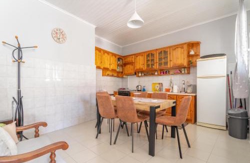 Spartochori Apartment | Vretto's Home Meganisi