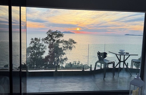 Vlore Apartment | Wake Up Above the Sea – Elegant Coastal Living at The Velvet Wave