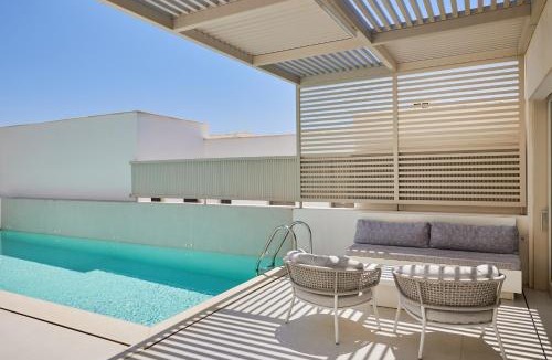 Naousa Villa | Walk to Naousa, 5BR Pool Villa,Villa Yagha