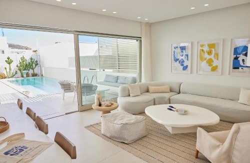 Naousa Villa | Walk to Naousa, 5BR Pool Villa,Villa Yagha
