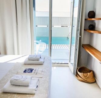 Naousa Villa | Walk to Naousa, 5BR Pool Villa,Villa Yagha