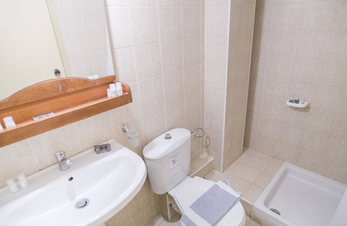 Platanes Hotel | warm hospitality to creta aquamarine hotel