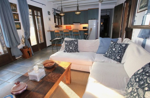 Pisses Apartment | Waterfront house, super-quiet location, almost private beach