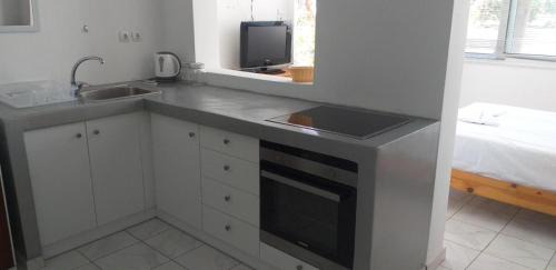Vissa Apartment | white and blue,finikas syros