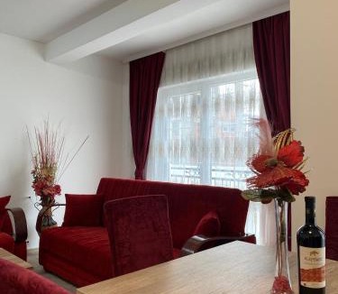 Çagllavicë Apartment | White Apartments