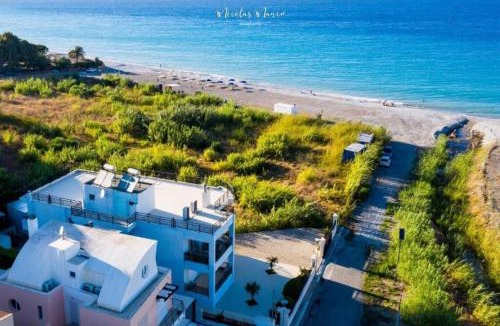 Ialyssos Apartment | White & Blue Beachfront Luxury Villa