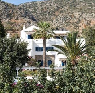 Koutouloufari Hotel | White Blue Villa formerly Ippocampi