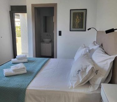 Sisai Apartment | White Boutique Homes - Euphoria