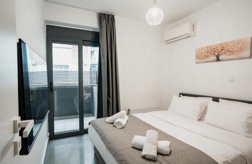 Ilisia Apartment | White Halo Retreat