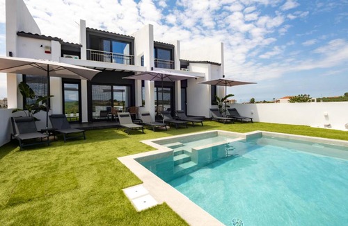 Paralia Dionysiou Apartment | White Pampas Tiny Houses 1