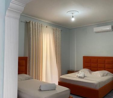 Sarande Apartment | White Villa