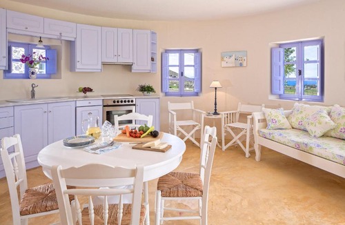 Imerovigli Villa | Windmill Villas Santorini Exclusive Retreat