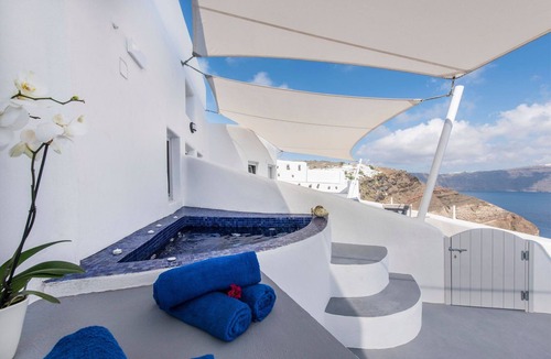 Oia Villa | Wonderful Santorini Villa | Villa Narain | 1 Bedroom | Breathtaking Caldera.