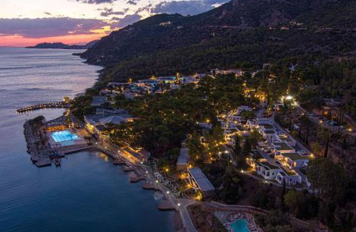 Loutraki-Agioi Theodoroi Hotel | Wyndham Loutraki Poseidon Resort