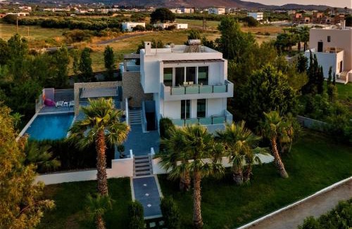 Zipari Villa | XENOS VILLA 1 , with private pool ,near the sea