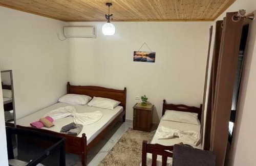 Koman House | Xhoen guesthouse